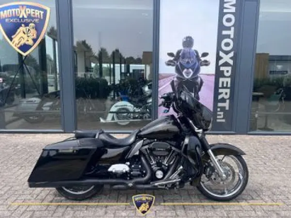 2015 Harley-Davidson Street Glide CVO FLHXSE - € 19.990 (1/1)