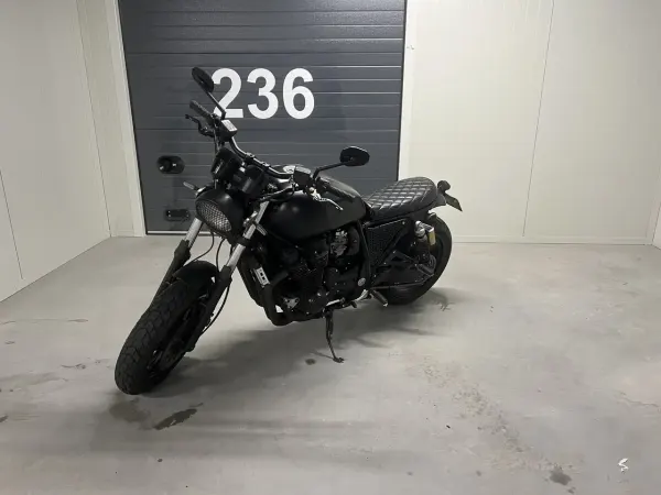 1999 Yamaha XJR 1300 - €2,950 (1/1)