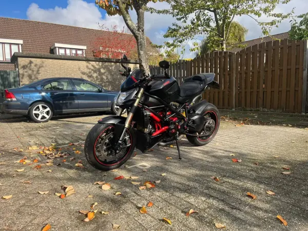 2012 Ducati Streetfighter - €7,900 (1/1)