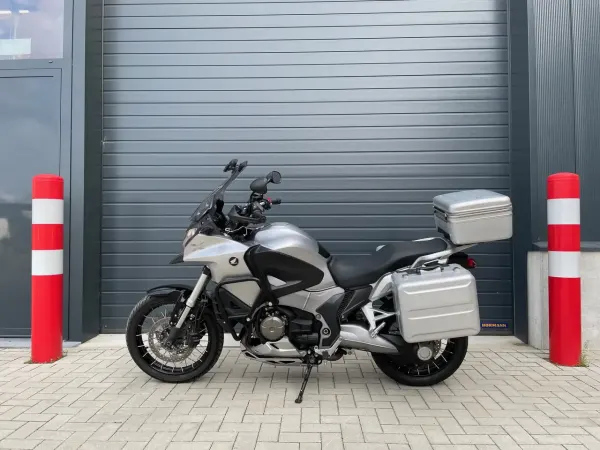 2013 Honda VFR 1200 - € 8.250 (1/1)