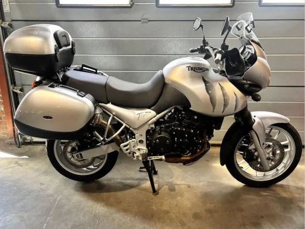 2005 Triumph 955 I Tiger - € 4.190 (1/1)