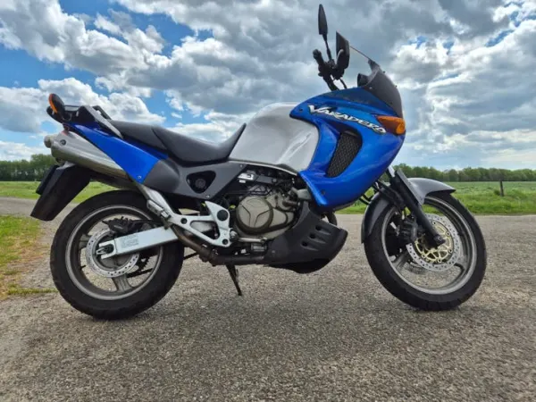2001 Honda Varadero - € 1.100 (1/1)