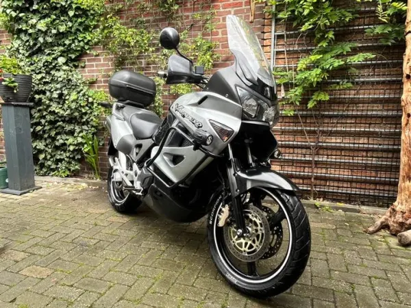 2003 Honda Varadero - Prijs op aanvraag (1/1)