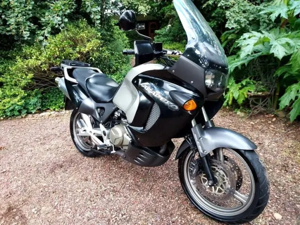 1999 Honda Varadero - € 2.250 (1/1)