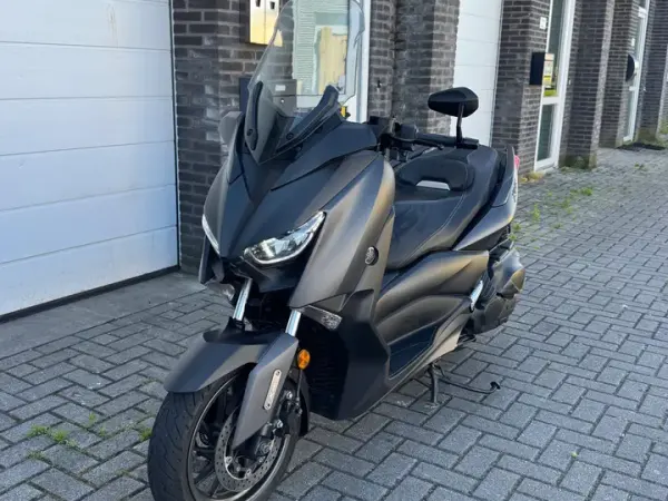 2020 Yamaha X-Max 400 - €5,900 (1/1)