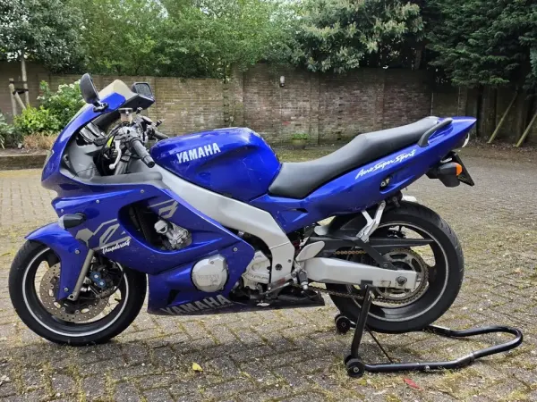 2001 Yamaha YZF 600 - €1,200 (1/1)