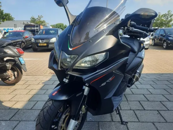 Bouwjaar onbekend Aprilia SRV 850 - € 5.200 · Bieden (1/1)