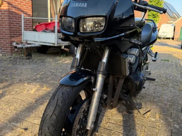 2000 Yamaha FZS 600 Fazer - €1,550 · Bidding (1/1)