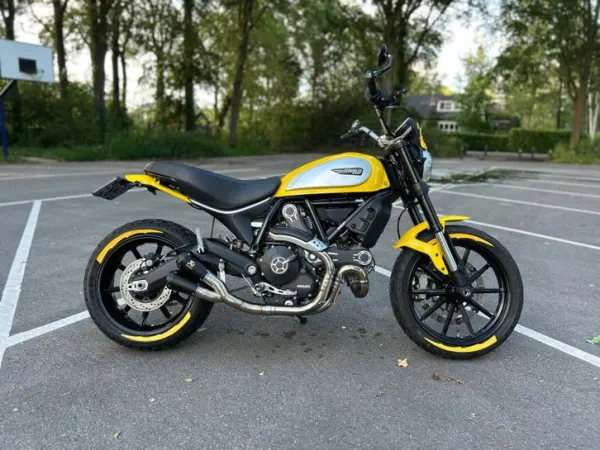 2018 Ducati Scrambler Icon - €5,999 · Bidding (1/1)