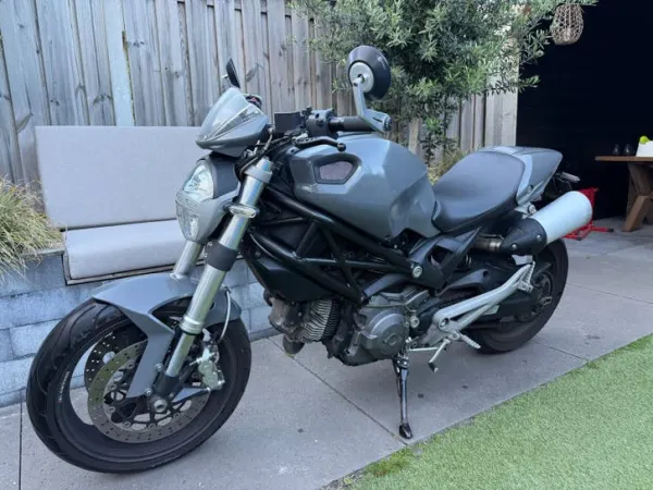 Bouwjaar onbekend Ducati Monster 696 in Uitstekende Staat - € 3.499 · Bieden (1/1)