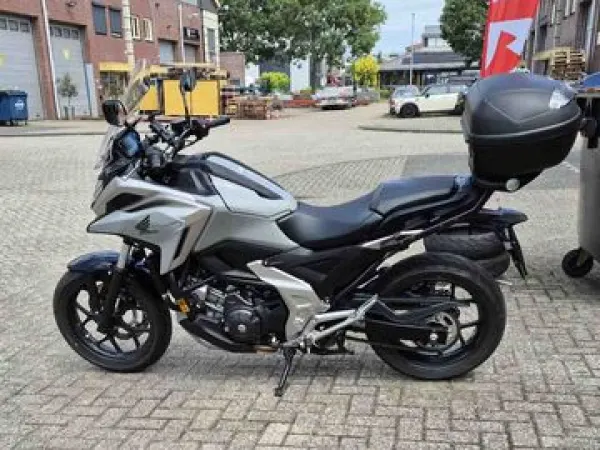 2024 Honda NC 750 X ABS - € 8.295 · Bieden (1/1)