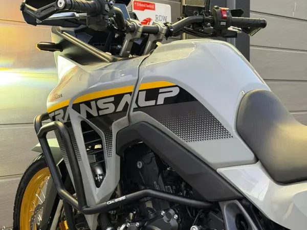 2025 Honda Transalp - € 11.490 (1/1)