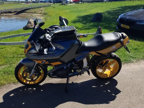 2003 BMW R 1100 S - € 2.450 (1/1)
