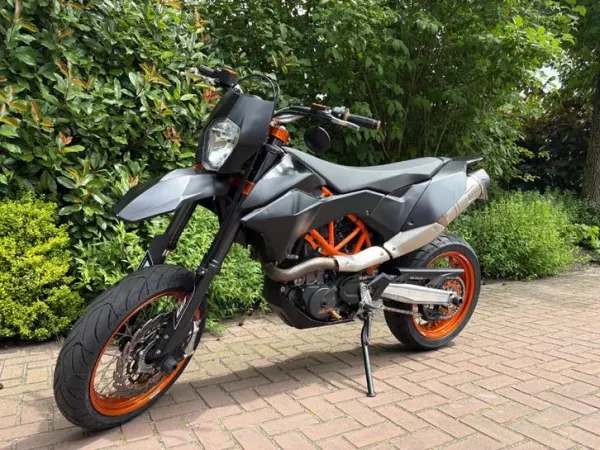2015 KTM 690 SMC-R - €6,750 · Bidding (1/1)