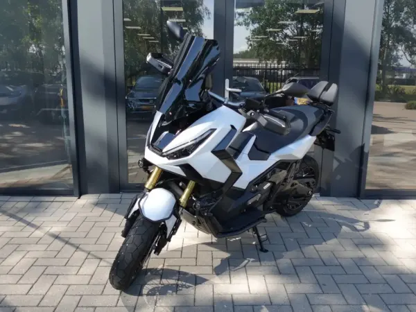 2025 Honda X-ADV - € 14.940 (1/1)