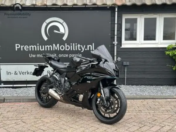 2023 Yamaha YZF R7 - € 9.850 (1/1)