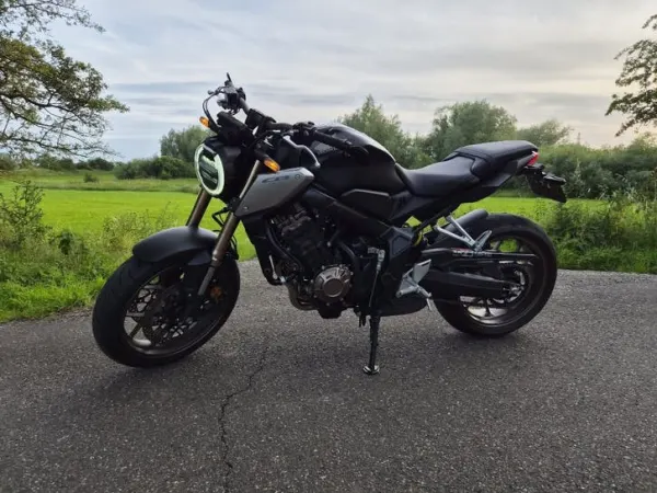 2021 Honda CB650R ABS 2021 | Recent Onderhoud | Quickshifter - € 7.395 (1/1)