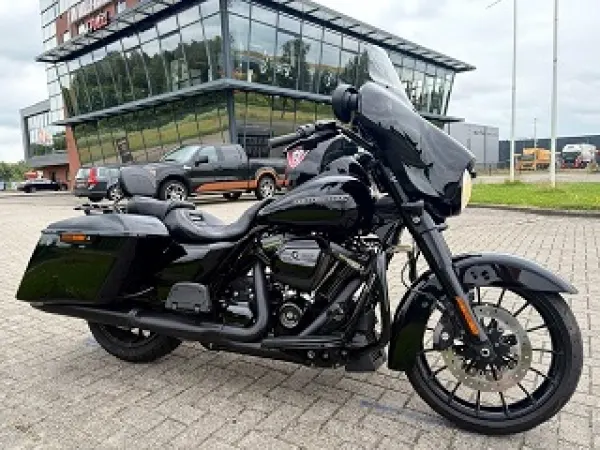 2019 Flhxs Streetglide M8 1e EIG. - €21,950 (1/1)