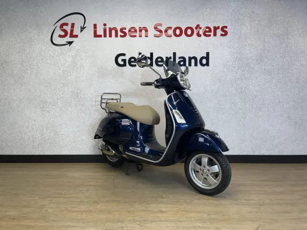 2016 Vespa GTS 300cc i.e. Blauw Metallic - €4,395 (1/1)