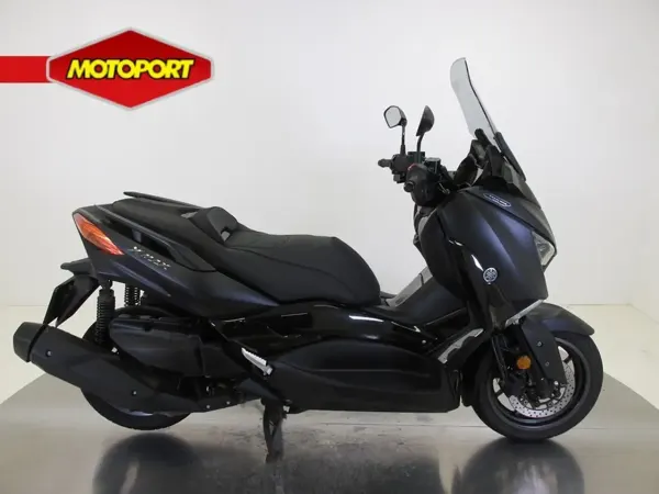 2021 Yamaha X-Max 400 - €6,790 (1/1)