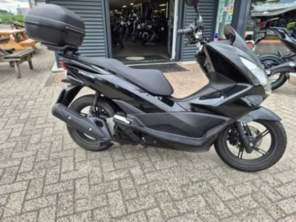 2014 Honda PCX 125 - € 2.495 (1/1)