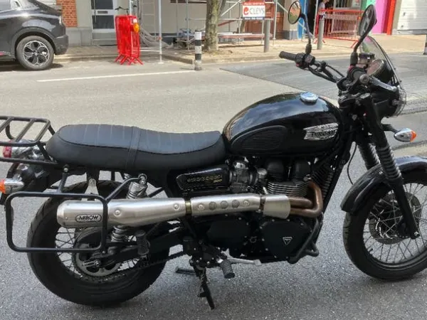 2016 Triumph Scrambler - € 8.000 · Bieden (1/1)