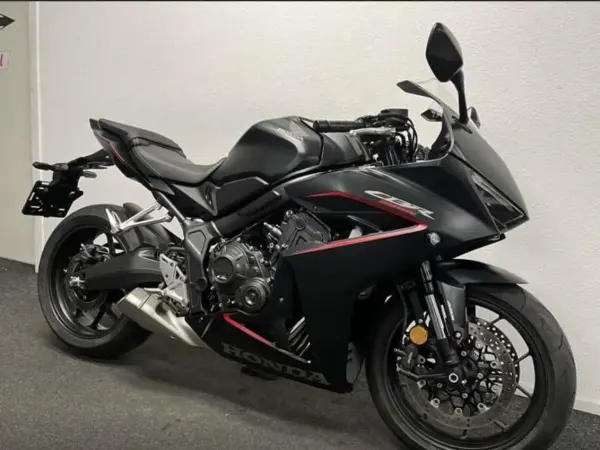 2024 Honda CBR 650 - € 10.999 (1/1)