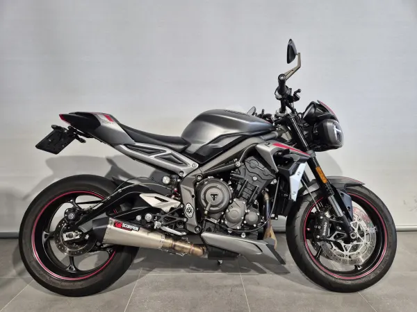 2022 Triumph Street Triple - € 9.490 (1/1)