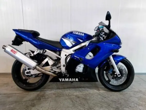 2002 Yamaha YZF R6 - € 3.950 (1/1)
