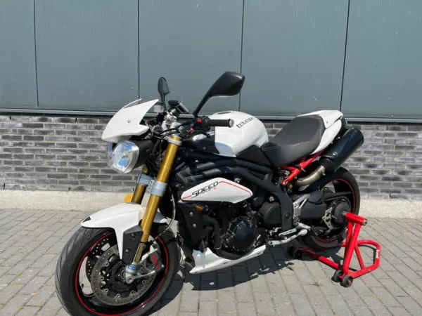 Bouwjaar onbekend Triumph Speed Triple 1050 R - Bieden (1/1)