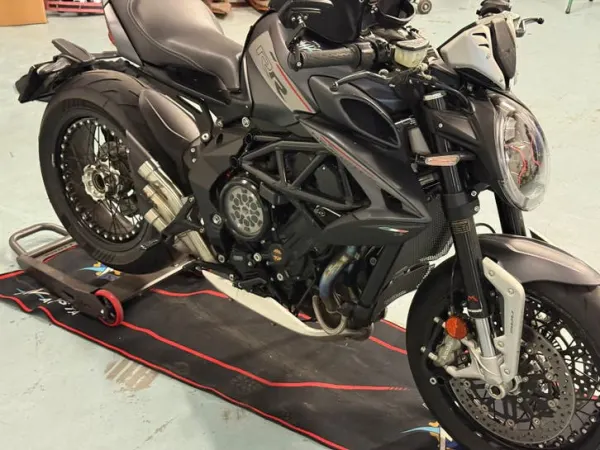 2021 MV Agusta Dragster 800RR-Dealer onderhouden, Veel Extra's - Bidding (1/1)