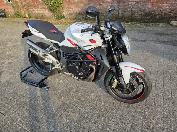 2012 MV Agusta Brutale 1090 - €5,650 (1/1)