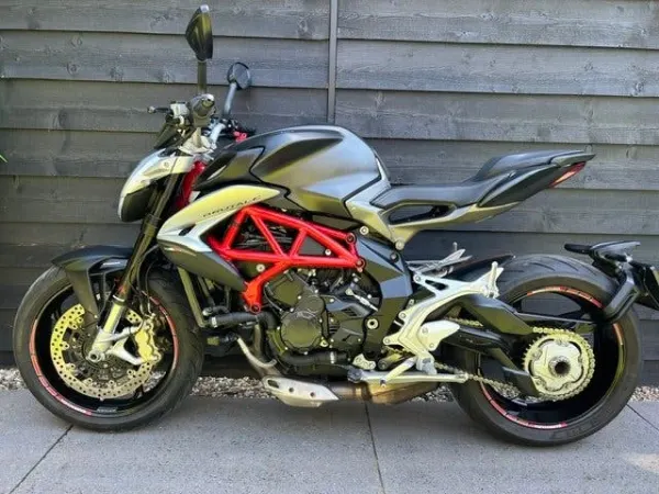 2017 MV Agusta Brutale 800 - €8,490 (1/1)