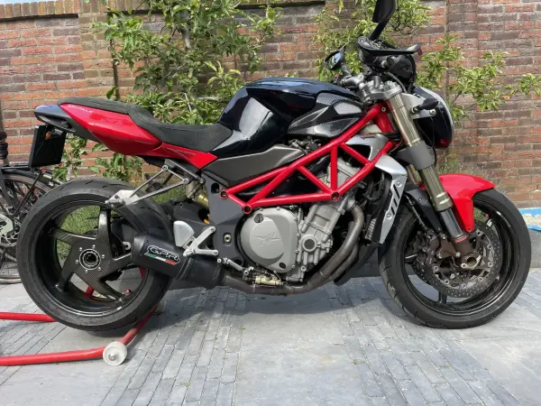 2006 MV Agusta Brutale 750 - €4,600 (1/1)