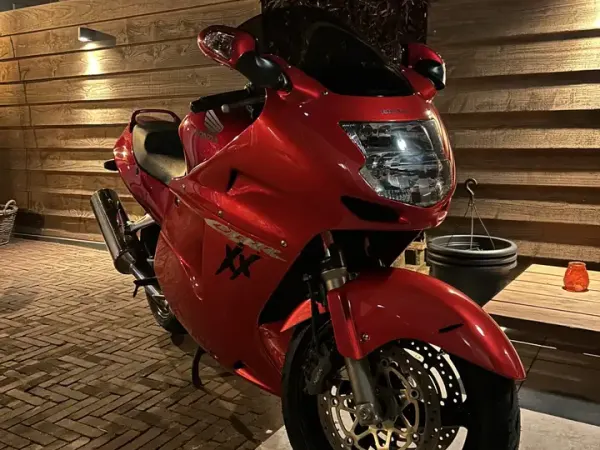 2001 Honda CBR 1100 - € 4.250 (1/1)