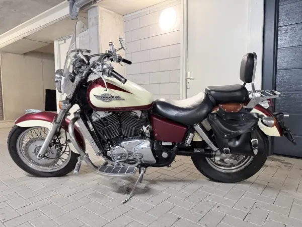 1998 Honda VT 1100 - €3,850 (1/1)