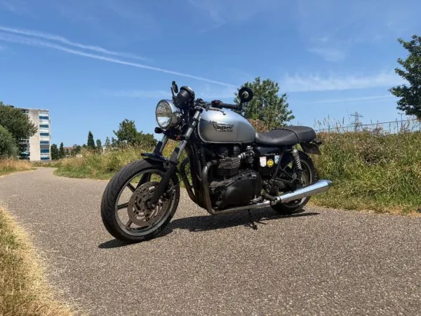 2015 Triumph Bonneville T100-2015 | Grote Beurt | Nieuwe Banden - €5,950 · Bidding (1/1)