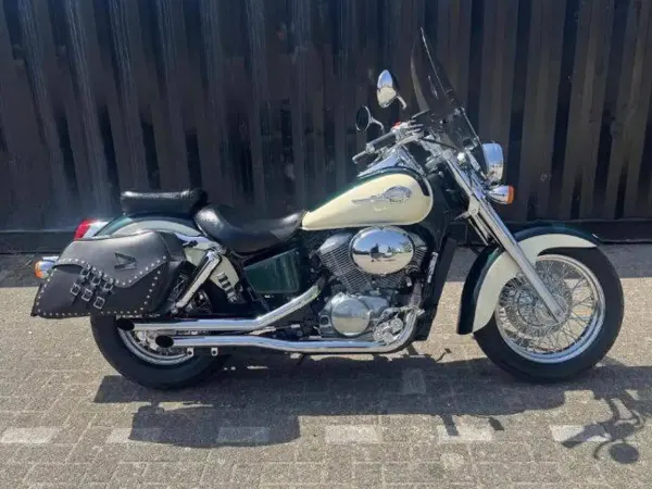 1997 Honda Shadow 750 - € 3.900 (1/1)