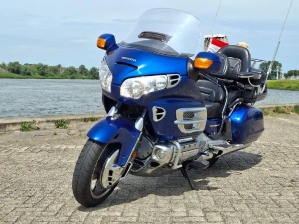 2002 Honda Goldwing GL1800-Luxe Toermotor - € 8.725 · Bieden (1/1)
