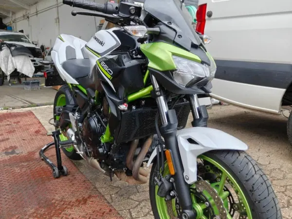 Year unknown Kawasaki Z 650 - €5,700 · Bidding (1/1)