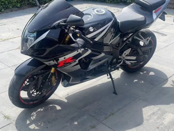 Year unknown Suzuki GSXR-1000 - Bidding (1/1)