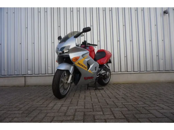 2000 Honda VFR 800 - € 5.250 (1/1)