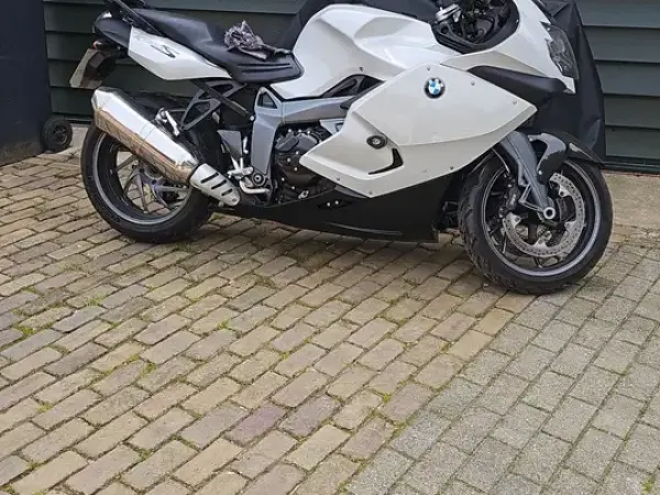 2009 BMW K 1300 S - € 4.750 (1/1)