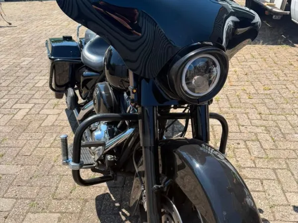 2005 Harley-Davidson Road King Police-Zwart, Goede Staat - €8,950 · Bidding (1/1)
