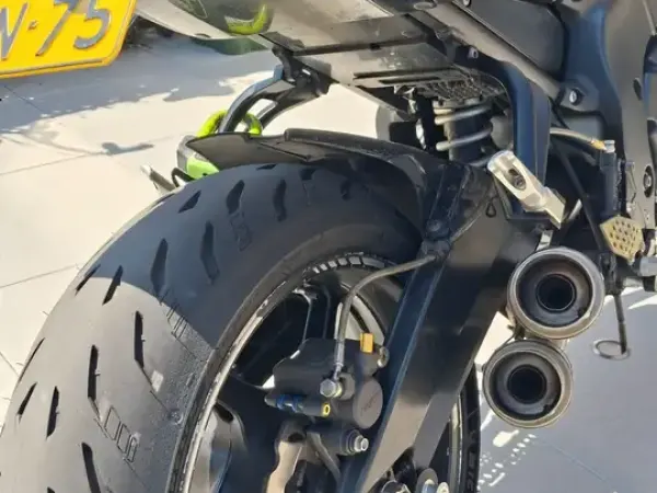2006 Yamaha FZ 1 - €3,250 (1/1)