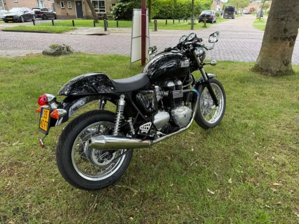2013 Triumph Thruxton 900 - € 5.750 (1/1)