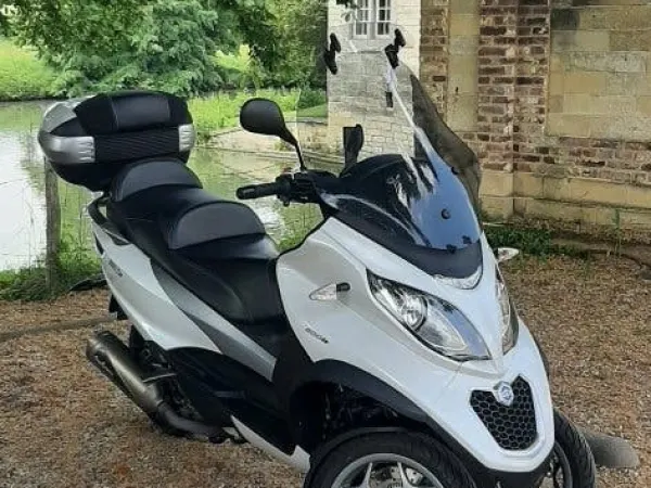 2017 Piaggio MP3 LT - € 5.750 · Bieden (1/1)