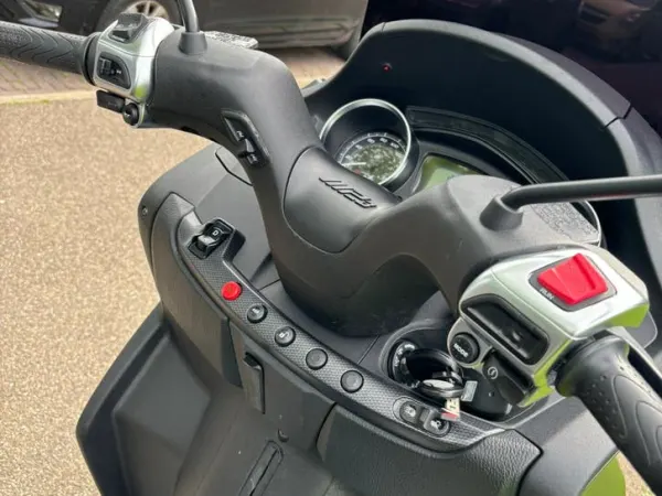 2020 Piaggio MP3 500 HPE Sport Advanced extra’s Goed Onderhouden - € 6.800 (1/1)
