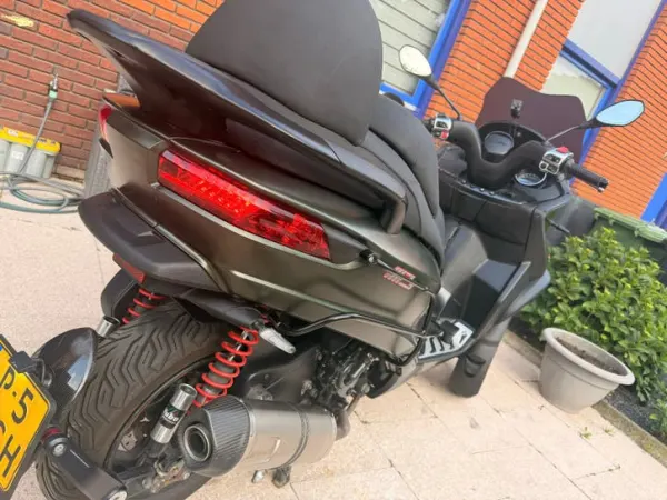 2018 Piaggio MP3 500 hpe Sport | Full Options | LeoVince & Bitubo - € 6.650 (1/1)