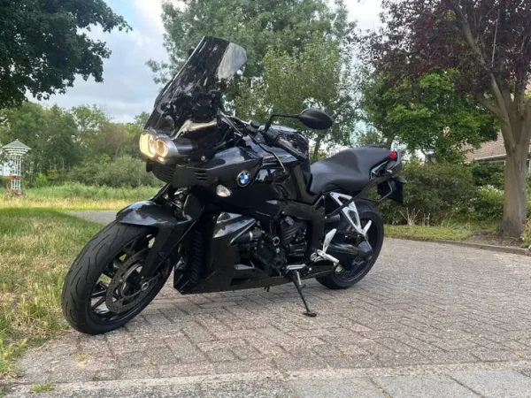 Bouwjaar onbekend BMW K1200R Full Carbon 2005 - € 3.600 · Bieden (1/1)